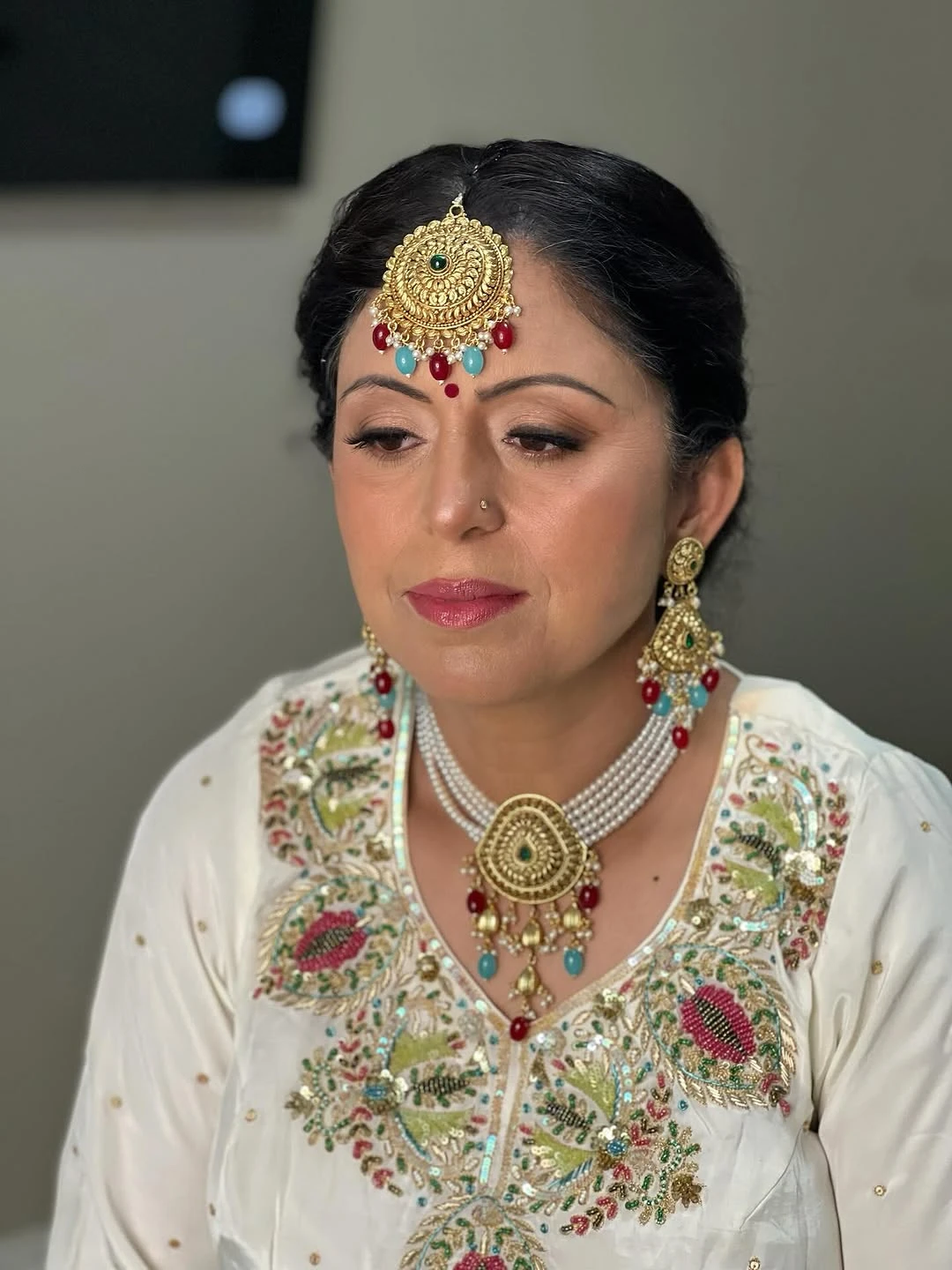 Local Makeup Artist Benefits